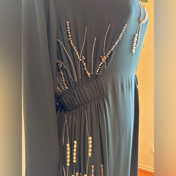 2 pc forest green maxi long sleeve embellished dress in M/L, Great condition✨ - Picture 11 of 16